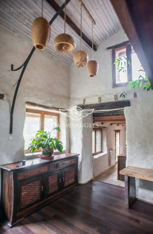 Maison à SOUSTELLE