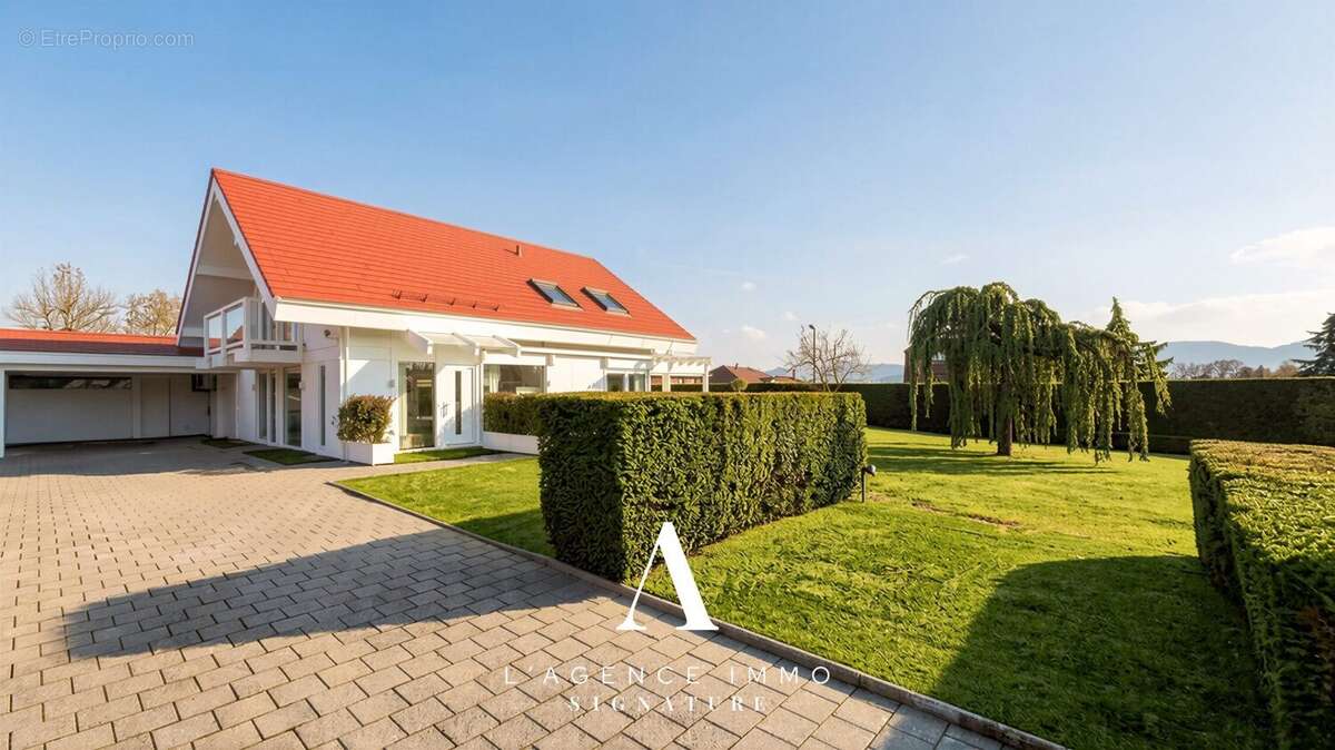Maison à PREVESSIN-MOENS