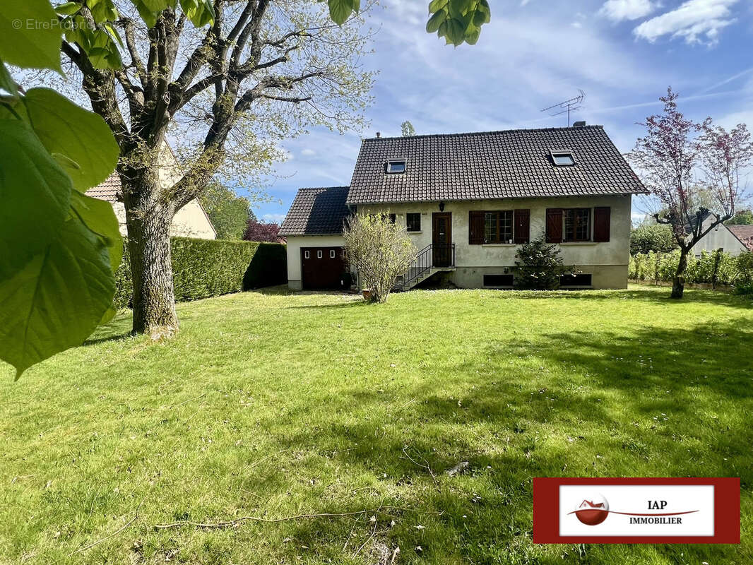 Maison à ORGERUS
