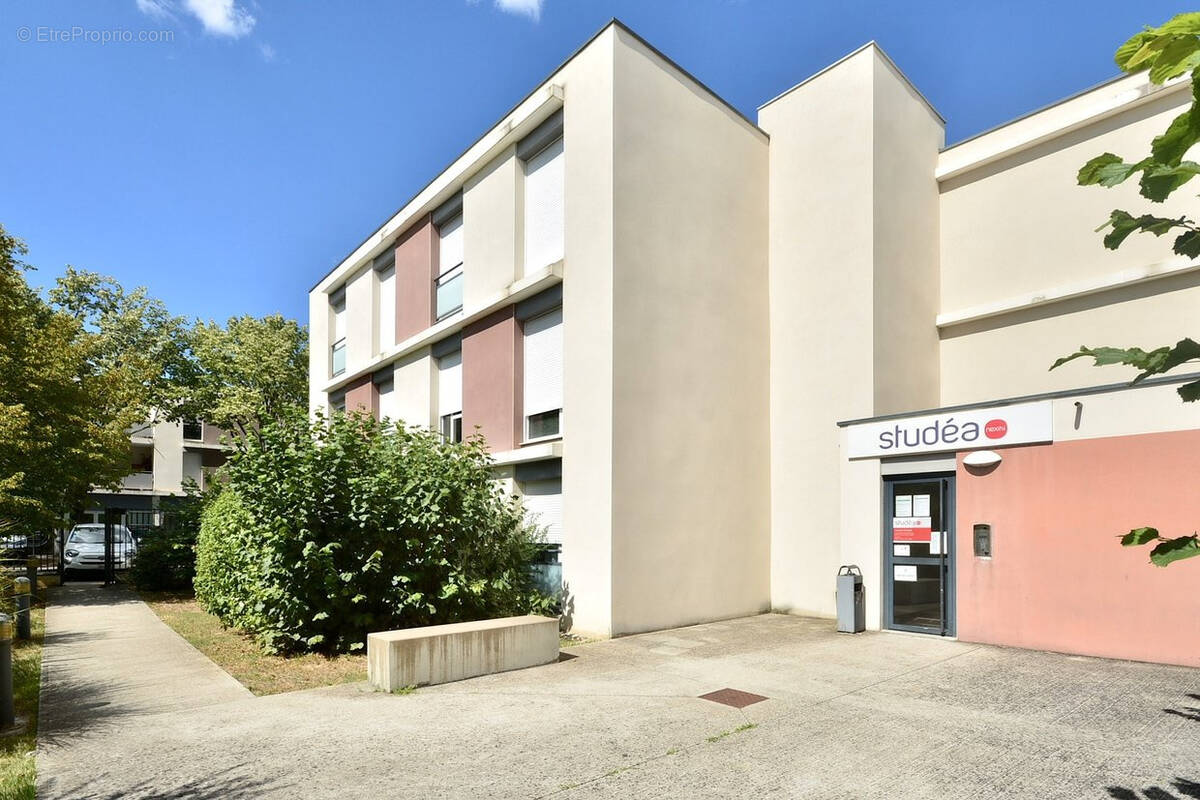 Appartement à BRON