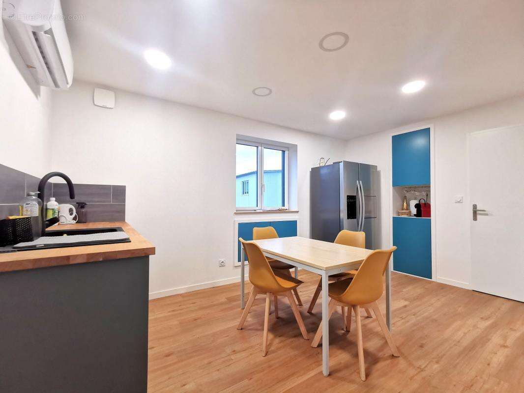 Commerce à SAINTE-FOY-L&#039;ARGENTIERE