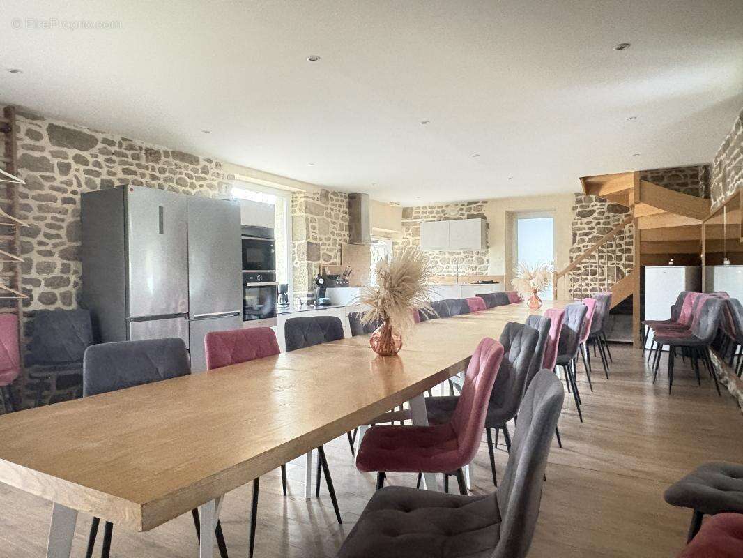 Maison à SAINT-SEVER-CALVADOS