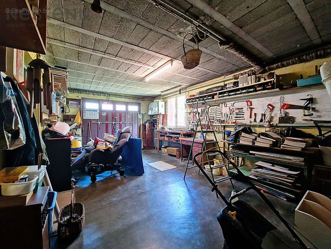 Maison à VILLEVIEILLE