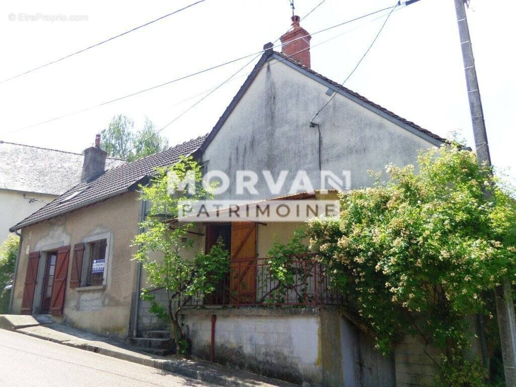 Maison à SAINT-SAULGE