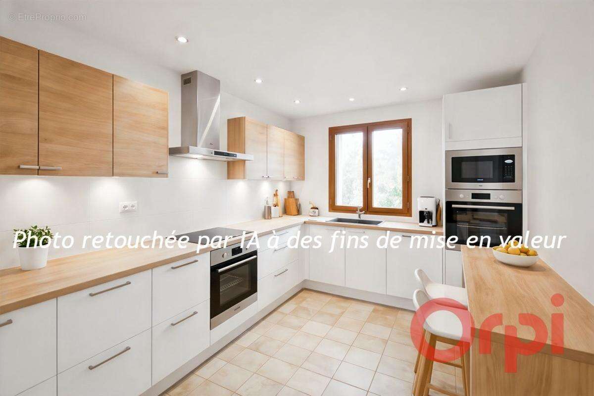 Maison à LA GUERCHE-SUR-L'AUBOIS