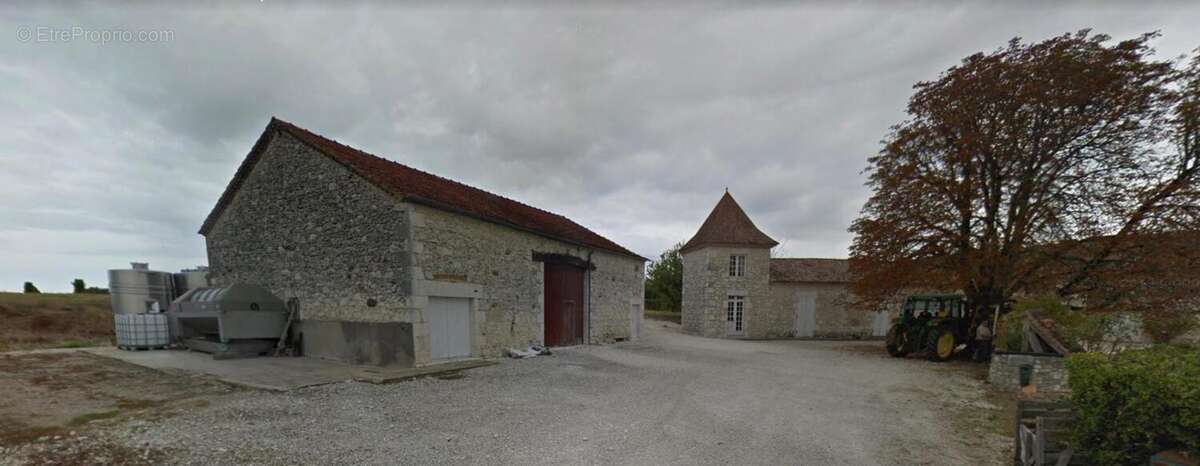 Maison 127 m² à Saint-Perdoux  - photo 5