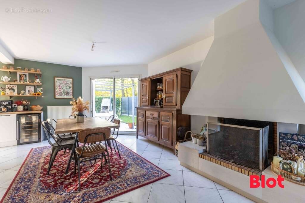 Maison à SAINT-GILLES