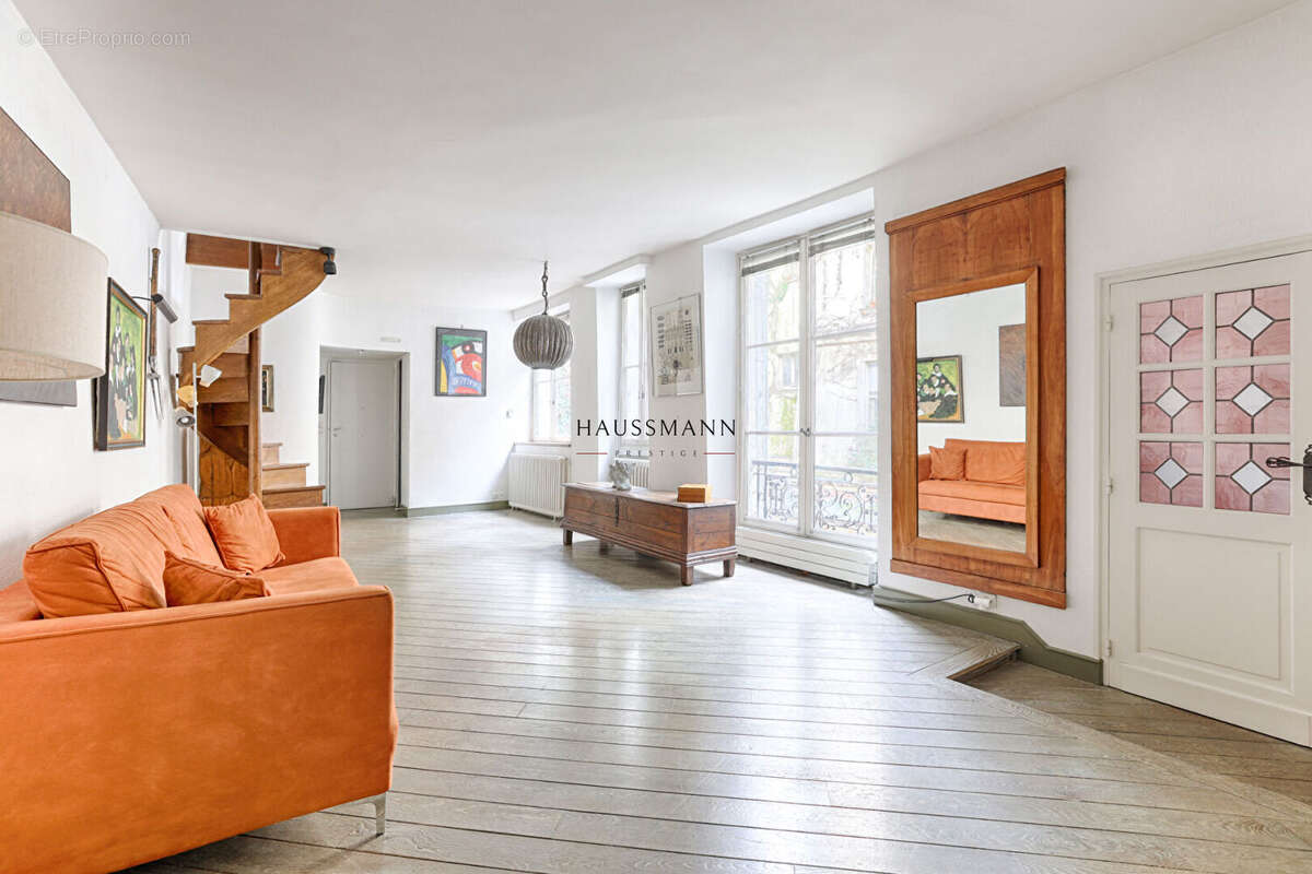 Appartement à PARIS-6E