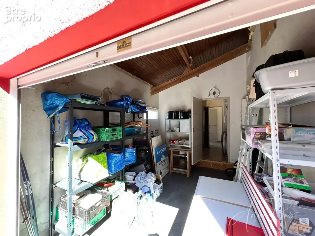 Dpt Var (83), à vendre HYERES Villa sans vis à vis- 1000m² de terrain - 3 chambres  - piscine - jardin - GARAGE - photo 27