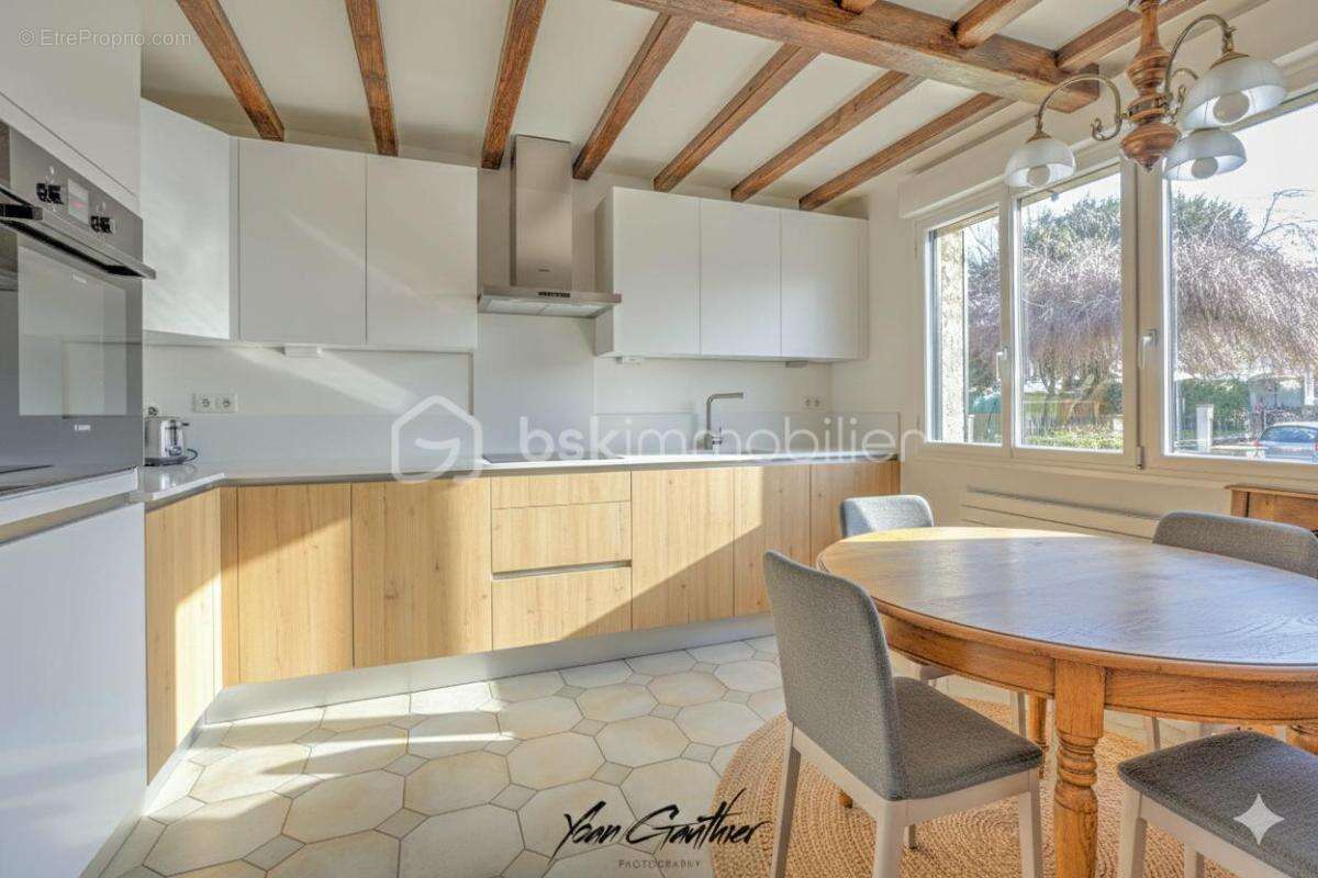 Maison à BALLAINVILLIERS
