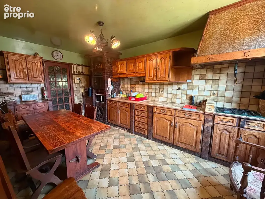 HAUTE-VIENNE ? Belle maison en pierre avec une seconde maison à rénover, grange et vue exceptionnelle. - photo 11