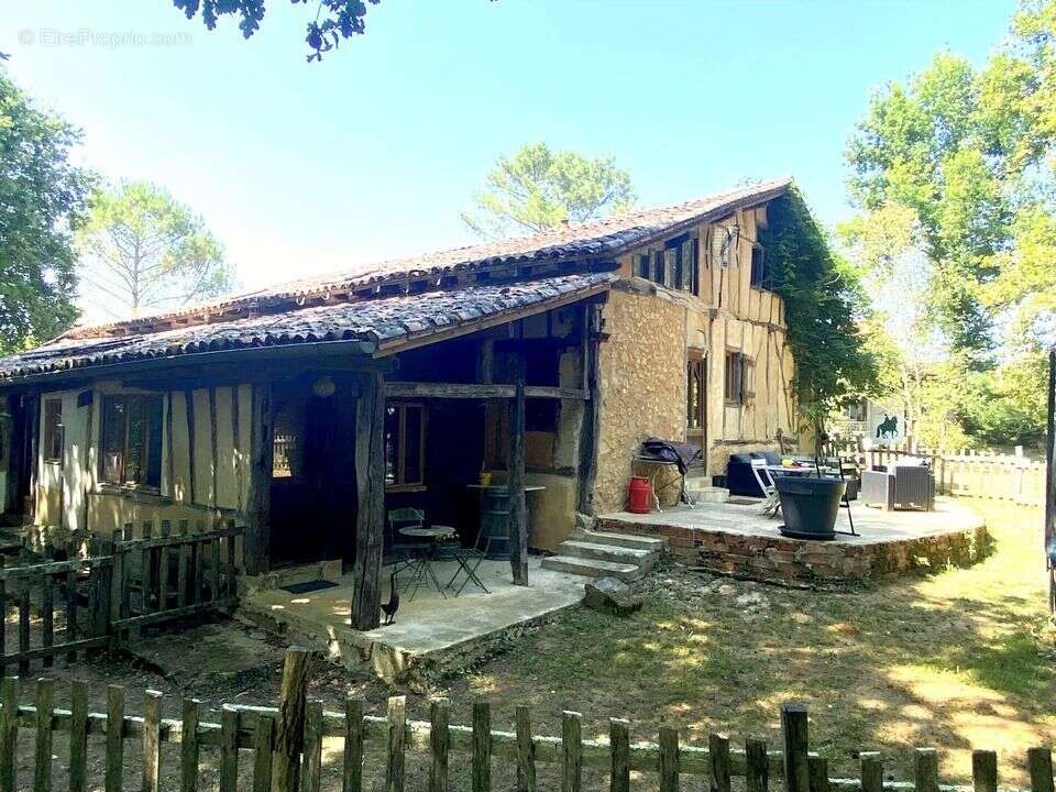Ancien corps de ferme avec gîte - photo 26