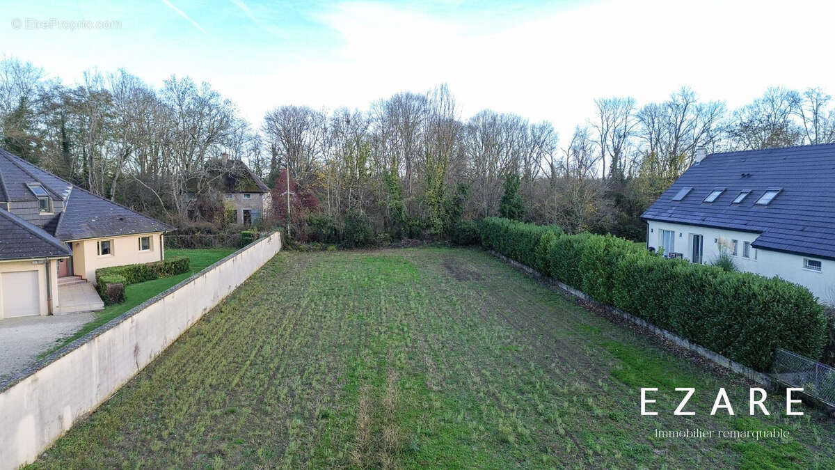 Terrain à COUTERNON