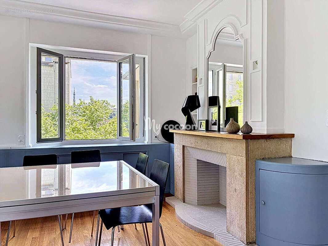 Appartement à LYON-4E