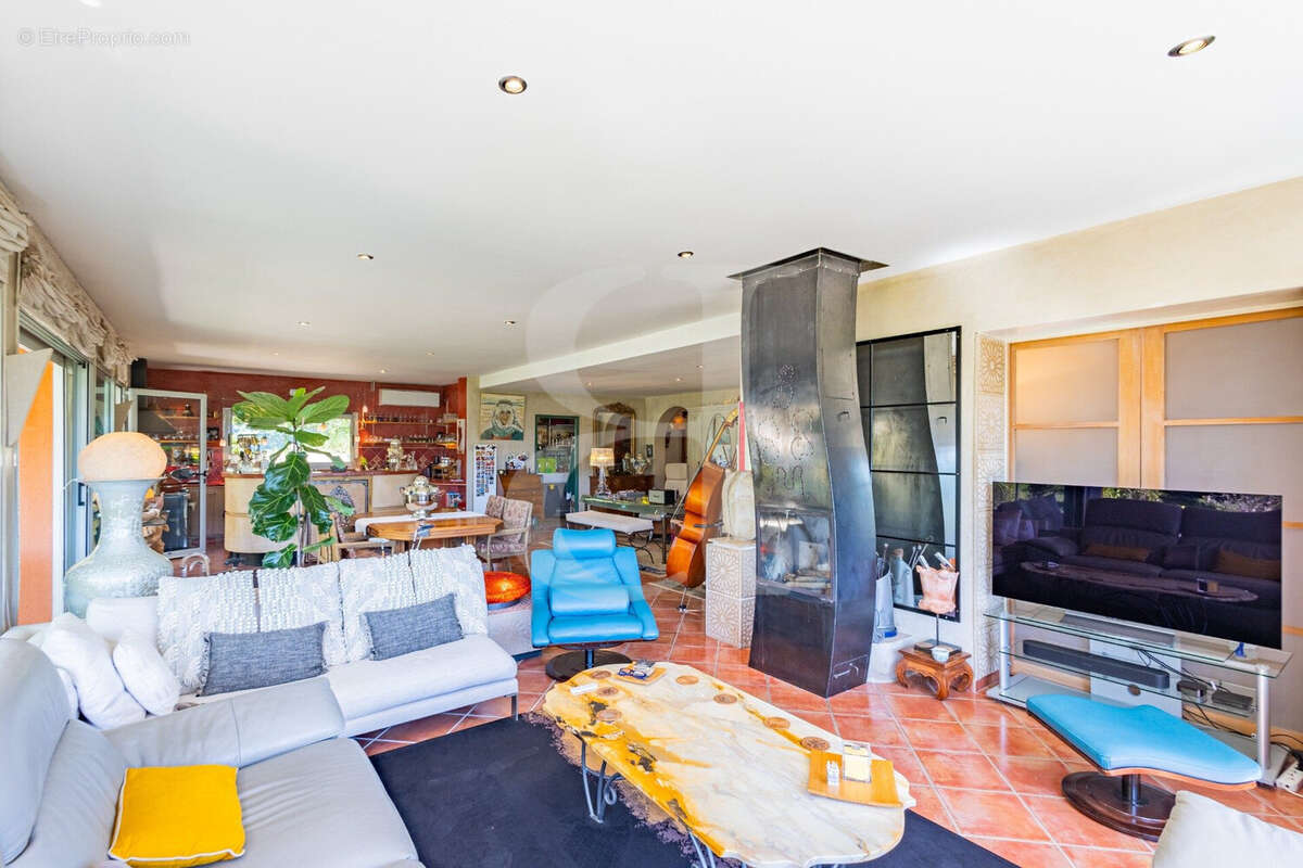 Maison à VAISON-LA-ROMAINE