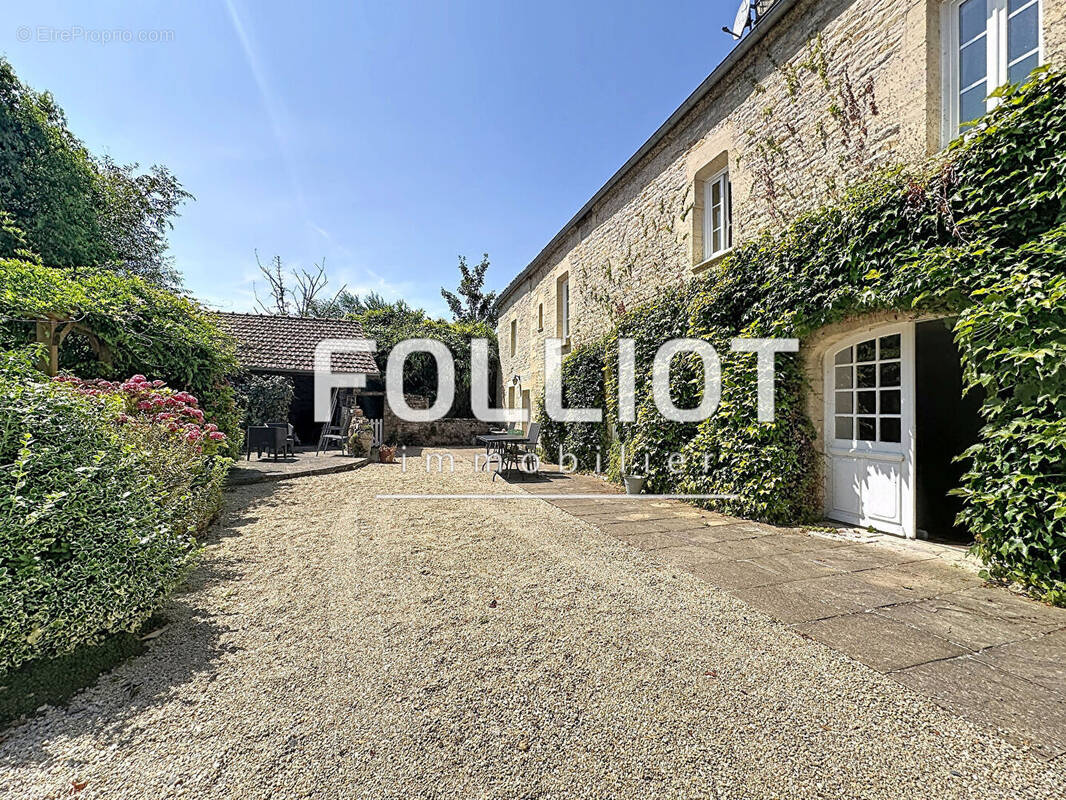 Maison à LANTHEUIL