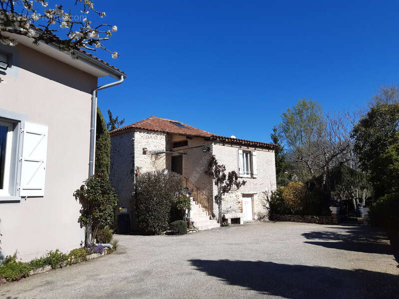 Maison à DOUELLE