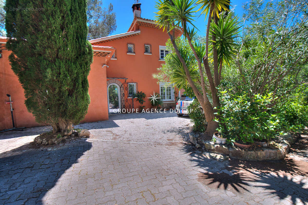 Maison à SAINT-RAPHAEL