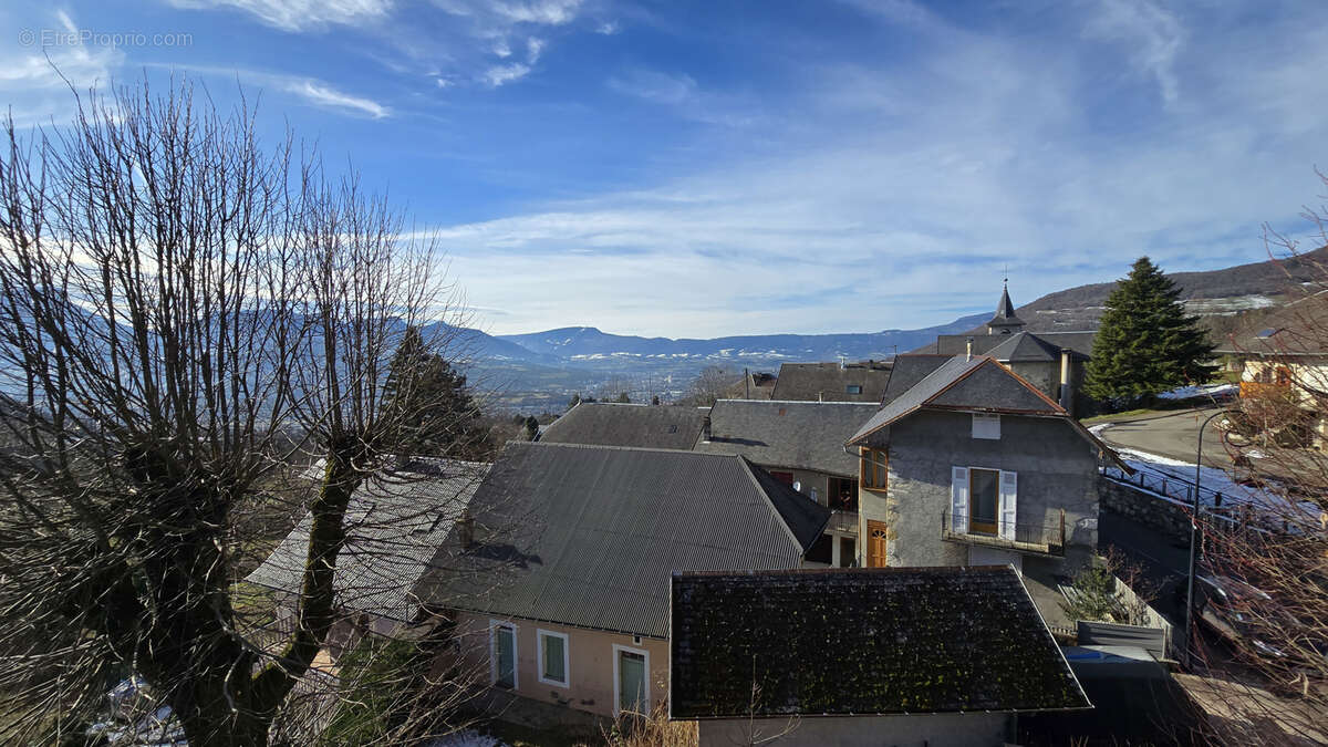 Appartement à SAINT-ALBAN-LEYSSE
