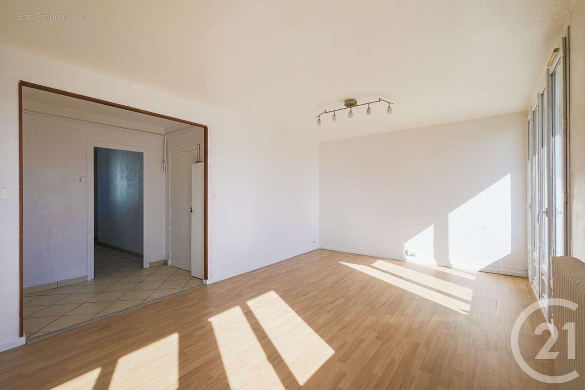 Appartement à ECHIROLLES