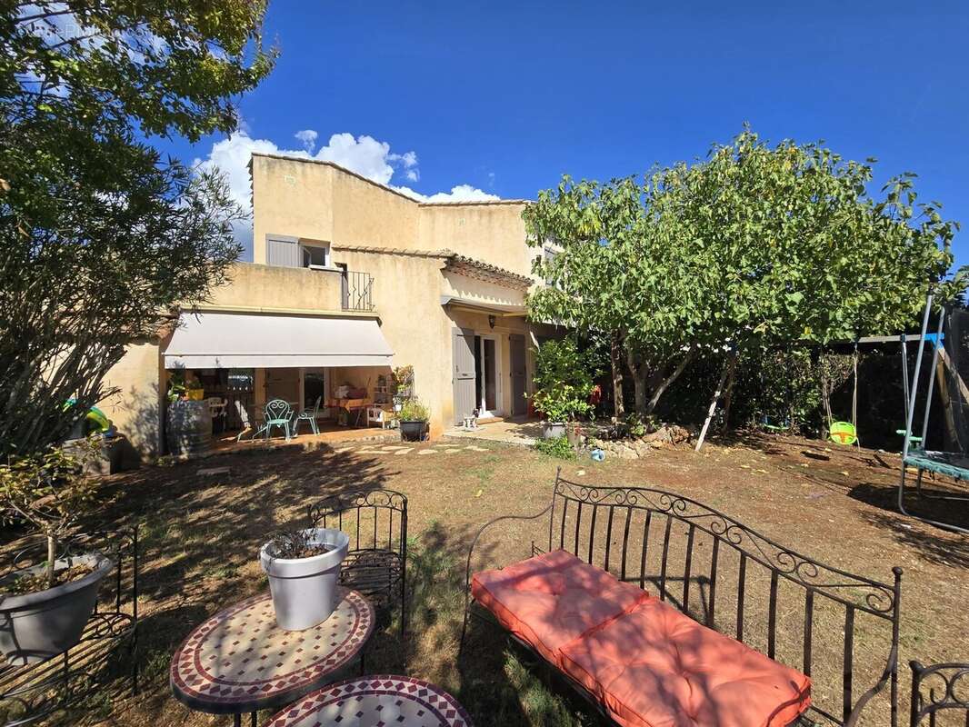 Maison à PEYMEINADE