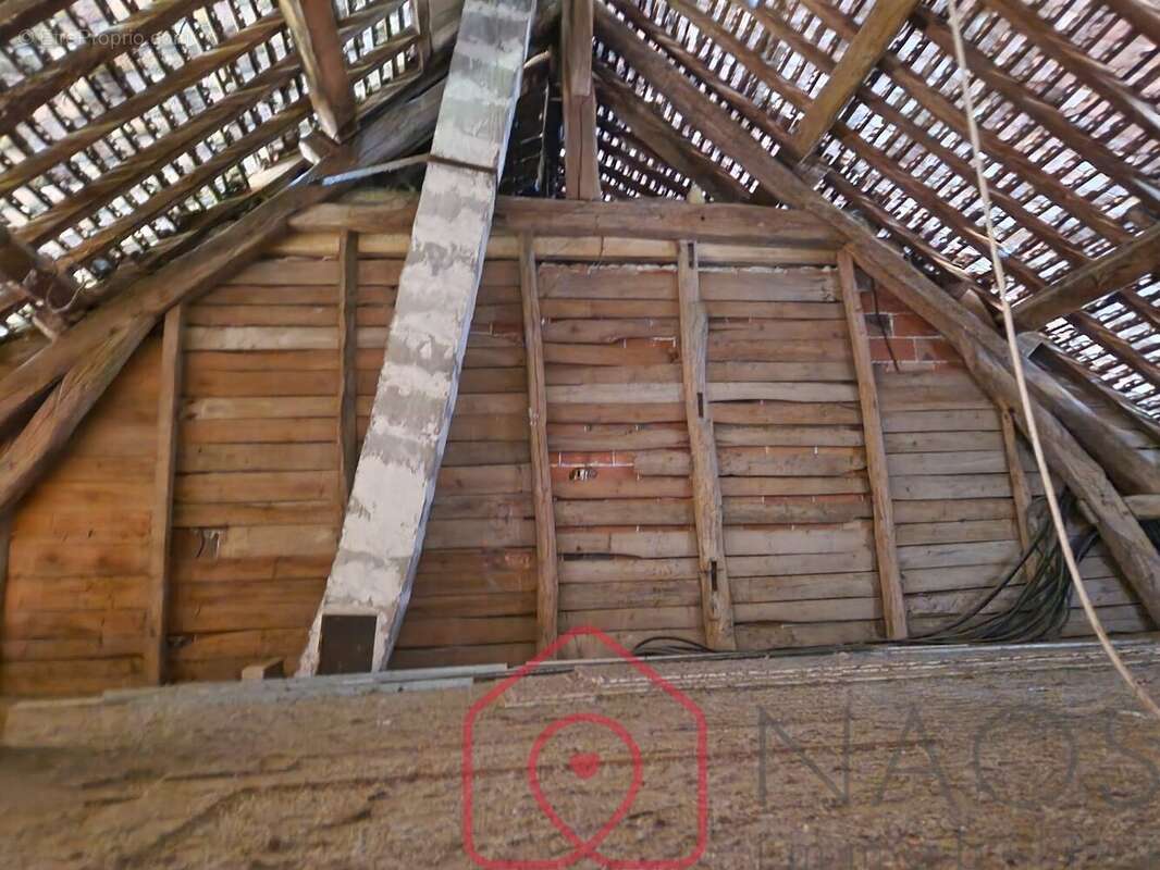 Maison à BRINON-SUR-SAULDRE