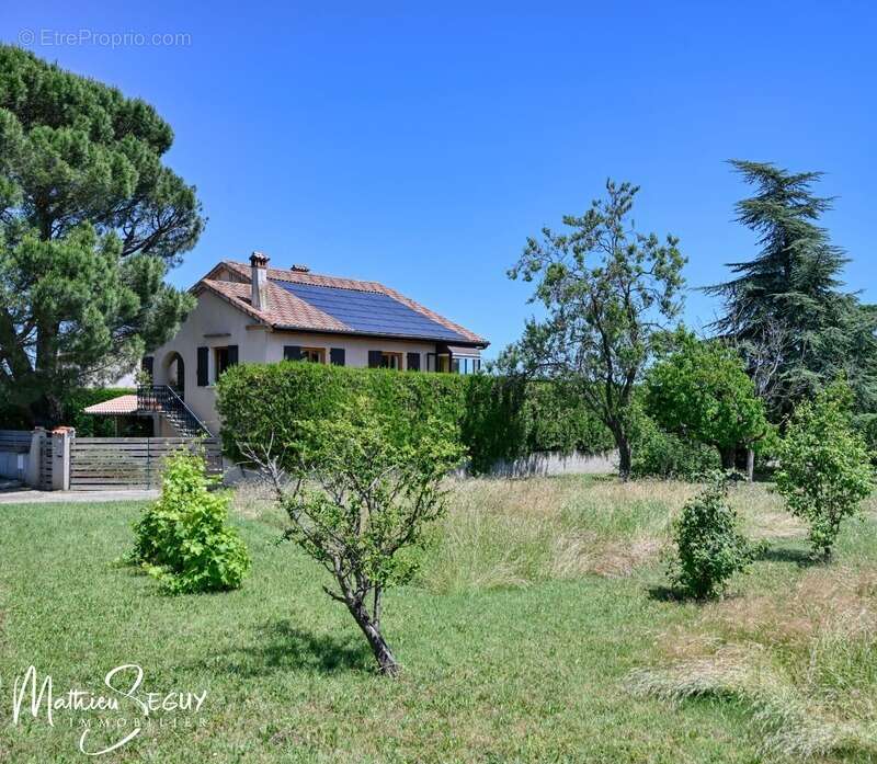 Maison à MORNANT