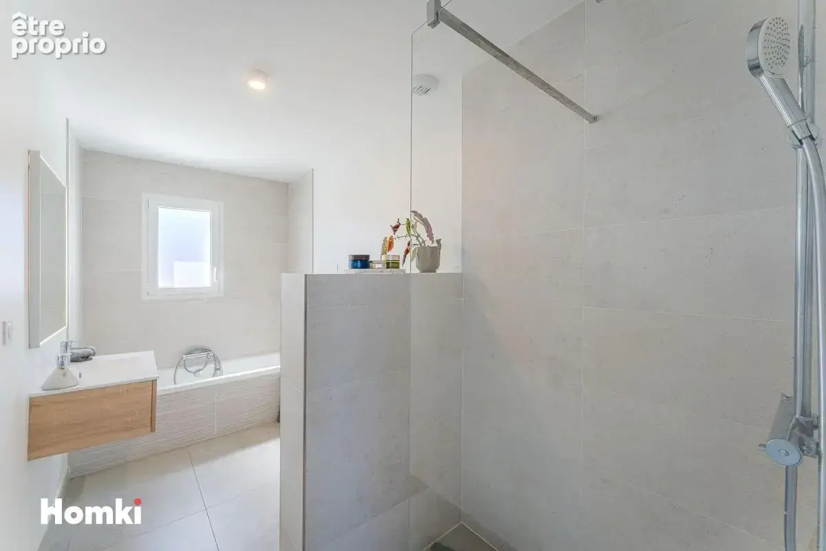 SANGUINET – Maison récente avec piscine, grand terrain et accès direct à la forêt - photo 9