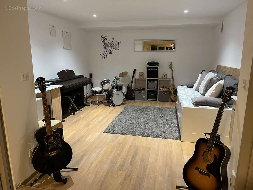 Maison à PIERREVERT