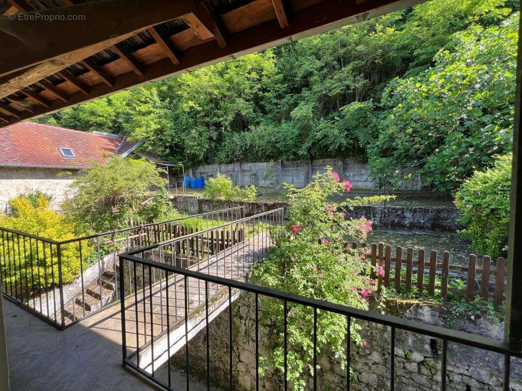 Appartement à LE PONT-DE-BEAUVOISIN