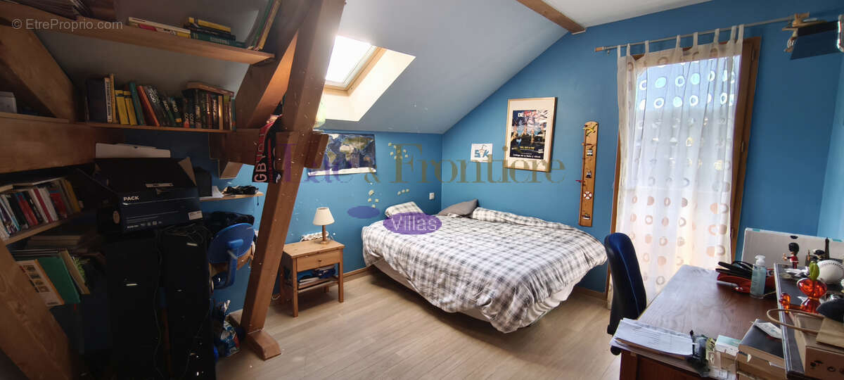 Maison à PEILLONNEX