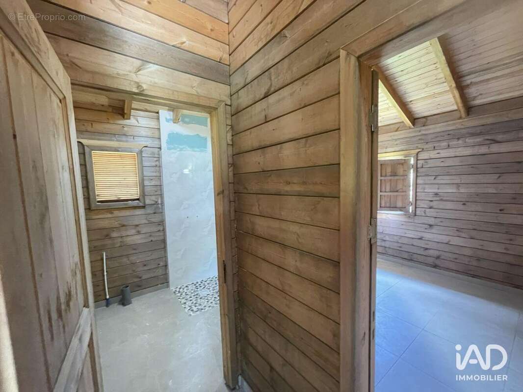 Maison 95 m² à Petit-Bourg  - photo 9