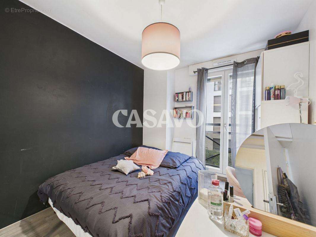 Appartement à CHARENTON-LE-PONT