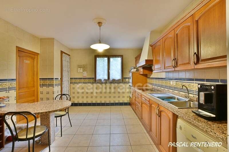 Maison à DECINES-CHARPIEU