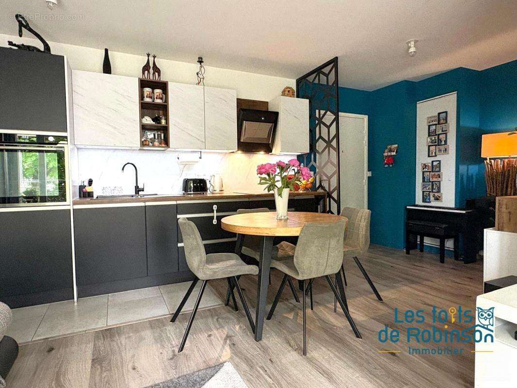 Appartement à LE PLESSIS-ROBINSON