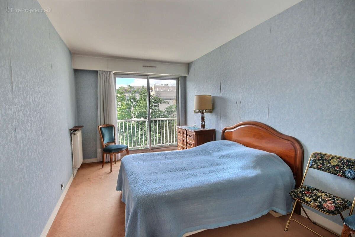 Appartement à SURESNES