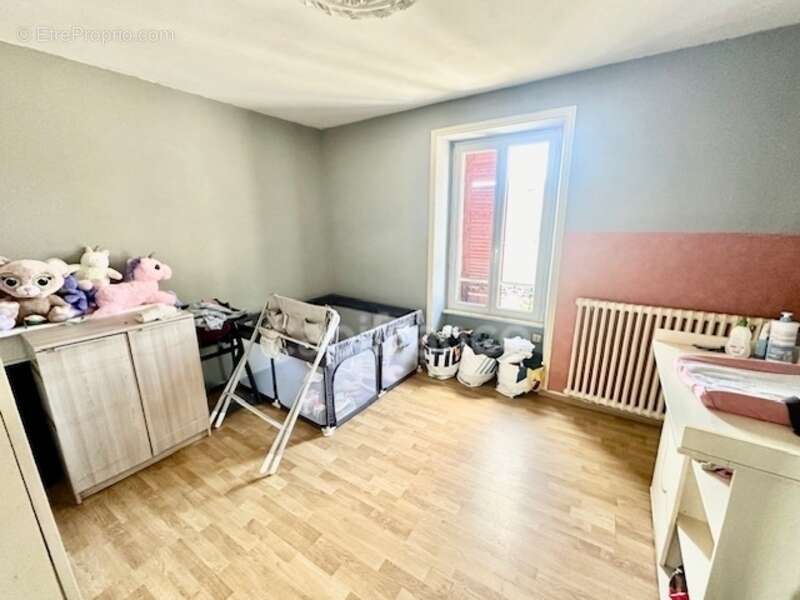 Appartement à CARHAIX-PLOUGUER