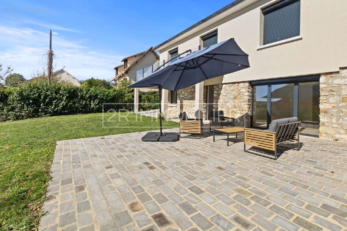 Maison à THORIGNY-SUR-MARNE