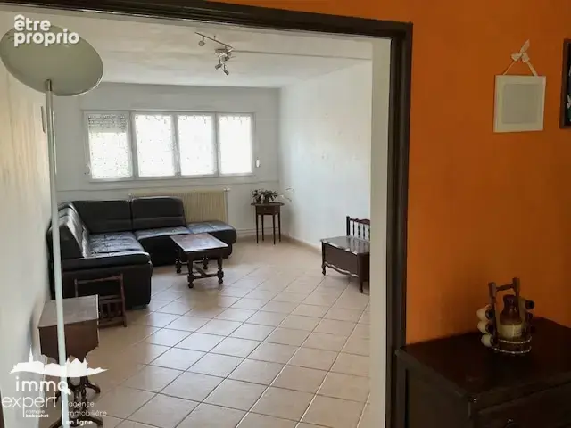 CONTREXEVILLE, Bel Appartement T5 très lumineux, en 1er étage,  situé au calme et proche des commodités ! - photo 2