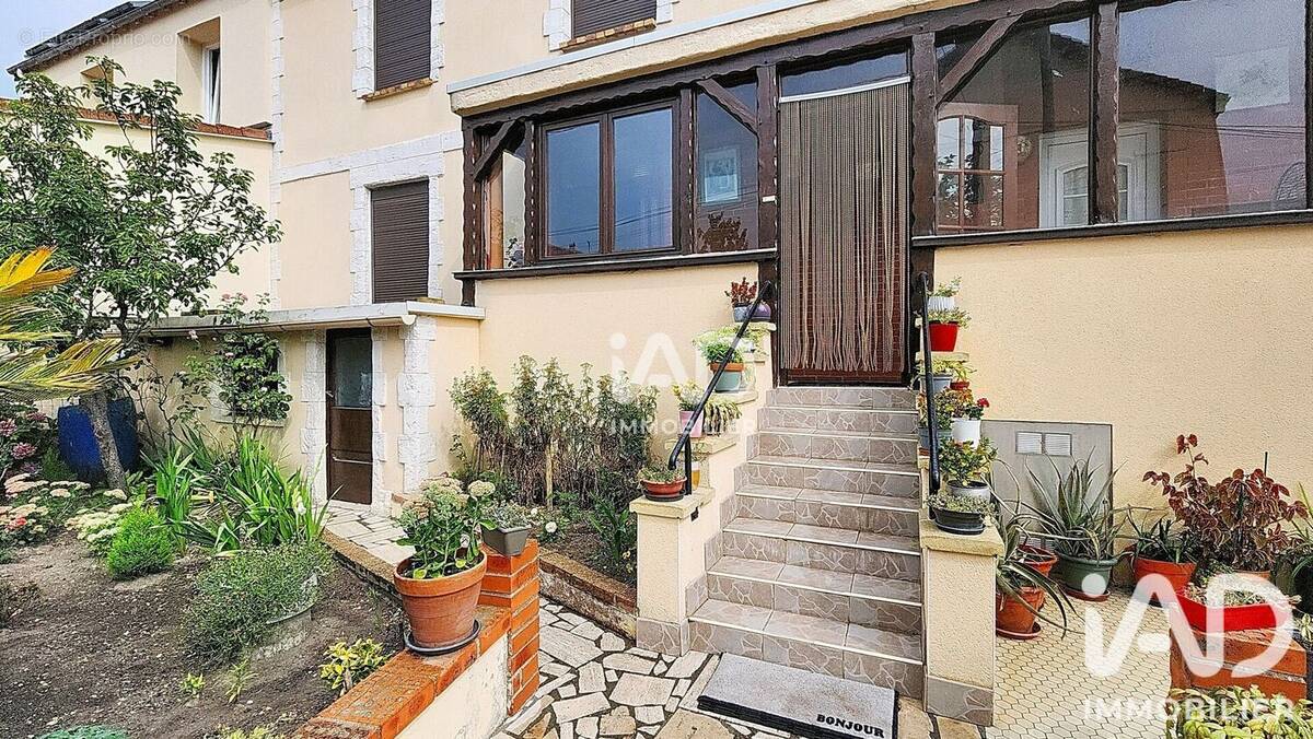 Photo 1 - Maison à LE GRAND-QUEVILLY