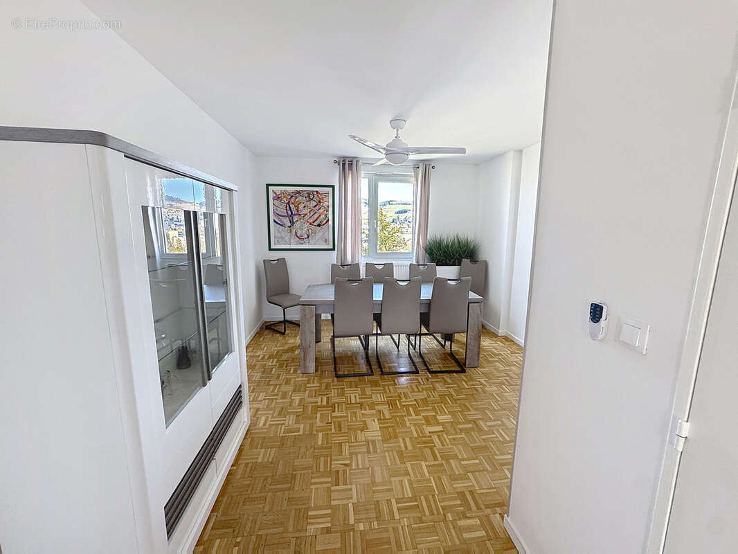 Appartement à SAINT-ETIENNE