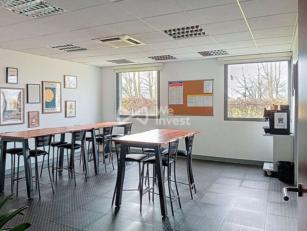 Commerce à MAGNY-LE-HONGRE