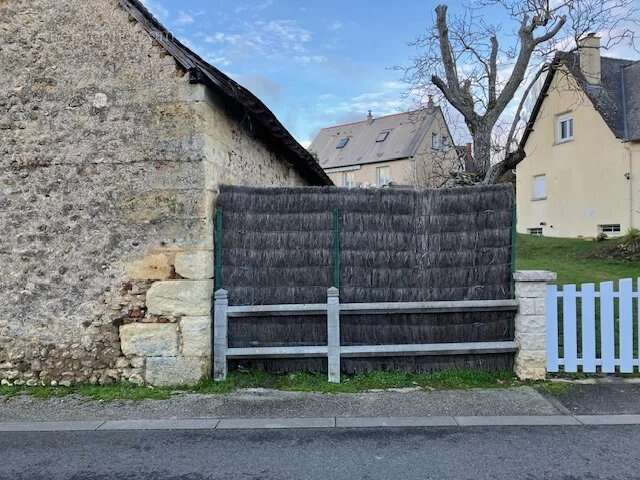Maison à PARCAY-MESLAY