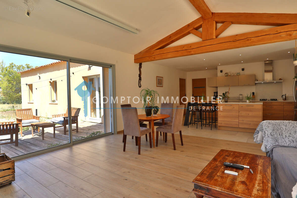 Maison à SAINT-SATURNIN-LES-APT