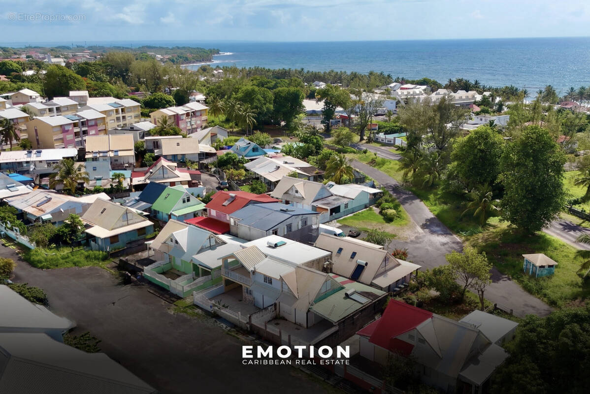 Maison à CAPESTERRE-BELLE-EAU