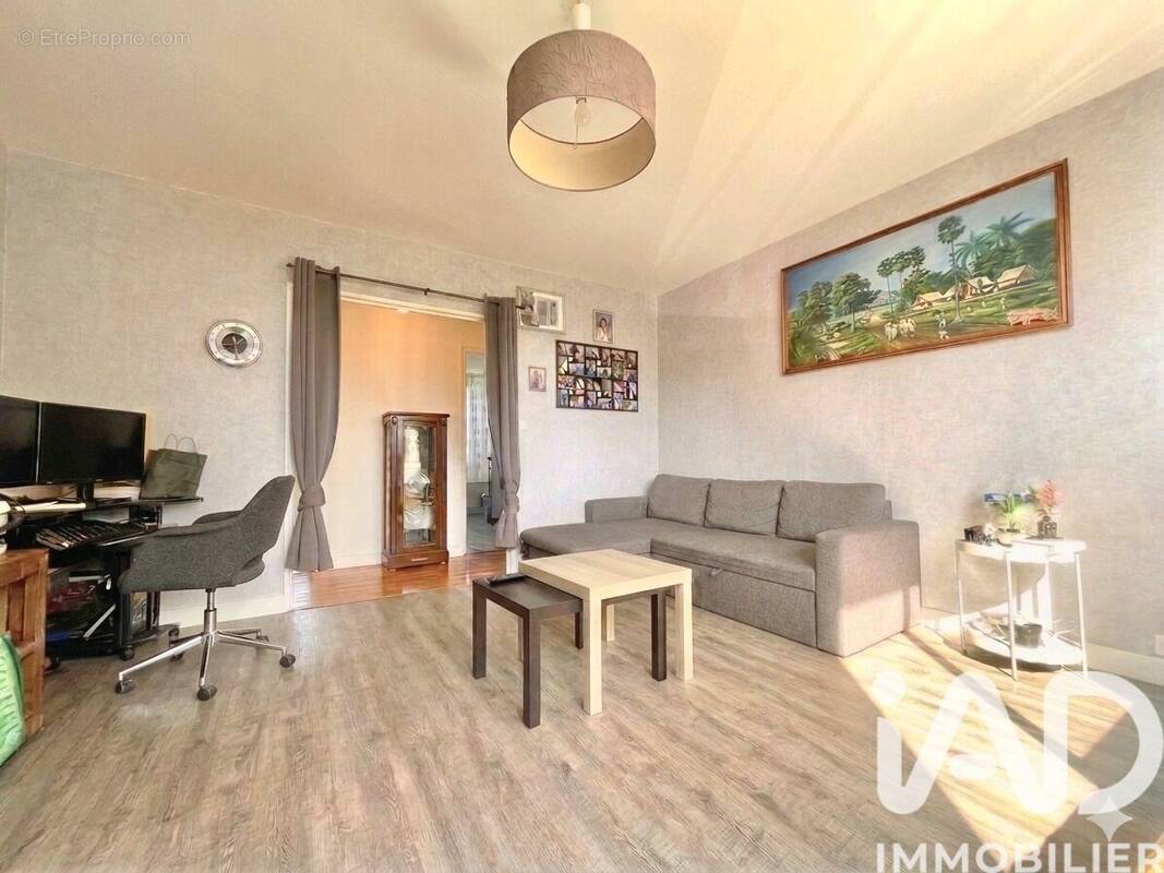 Photo 1 - Appartement à BEYNES