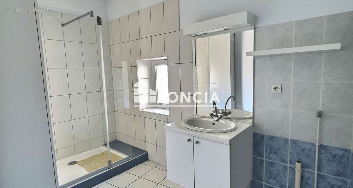 Appartement à SAINTE-SIGOLENE