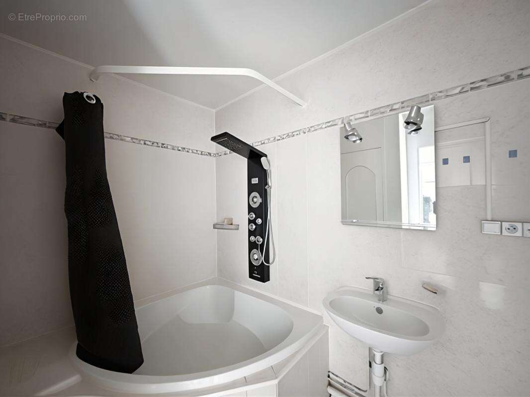 Appartement à LYON-5E