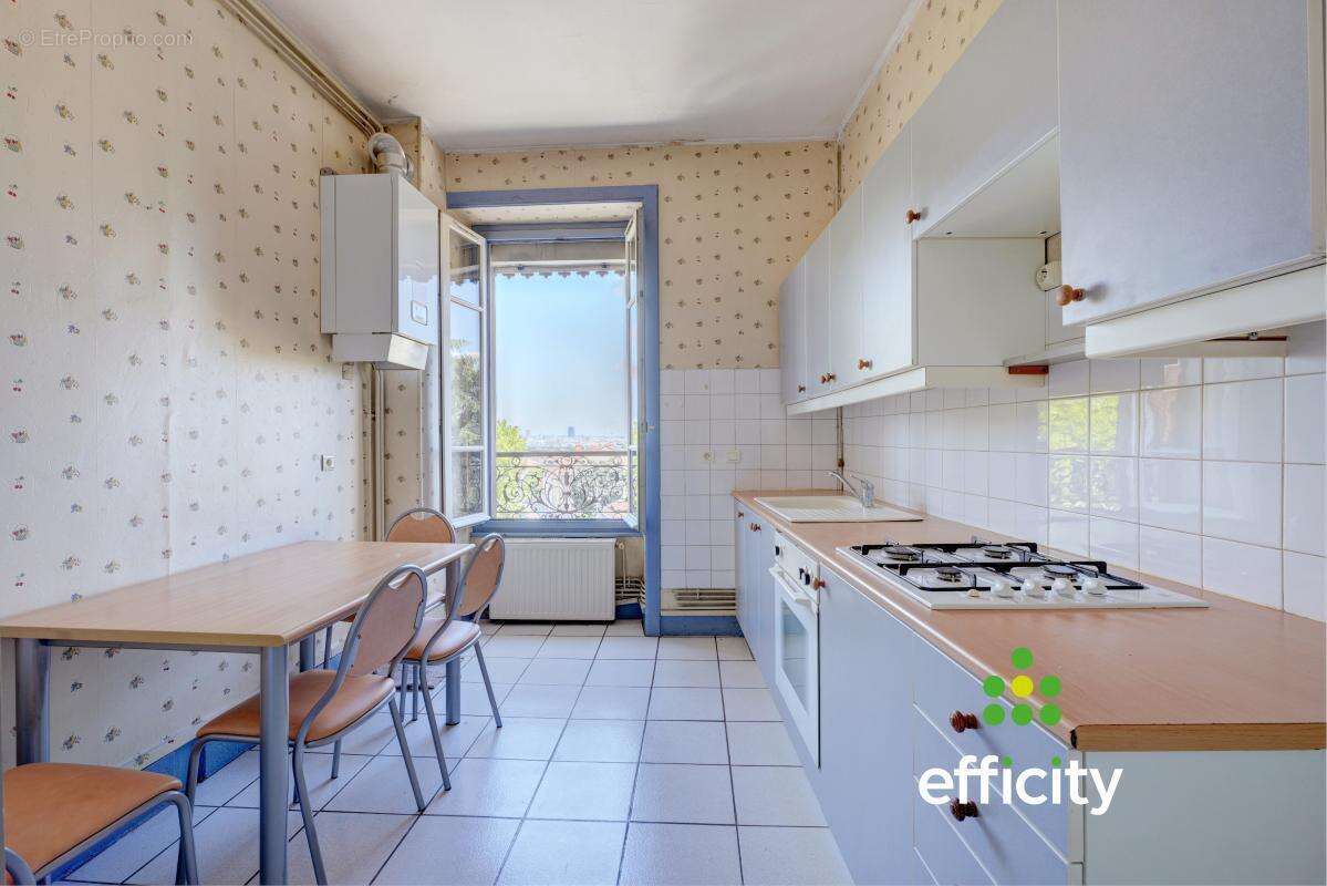 Appartement à OULLINS