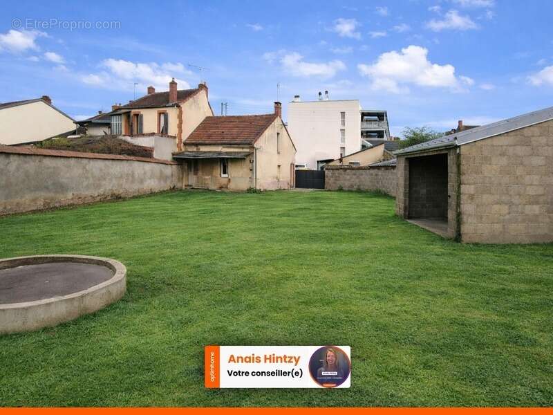 Maison à MONTLUCON